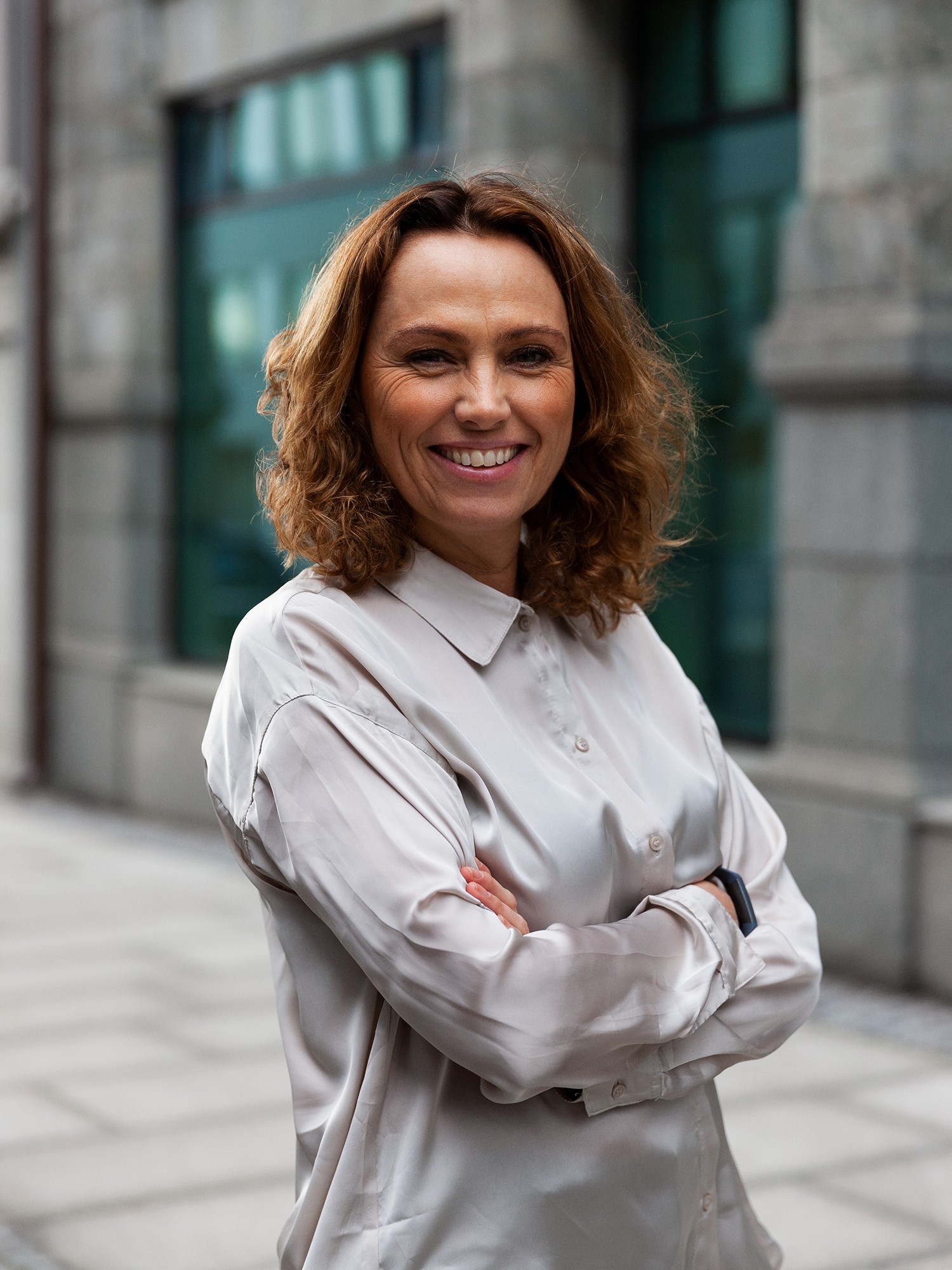 Bettina_Larsen_Headshot