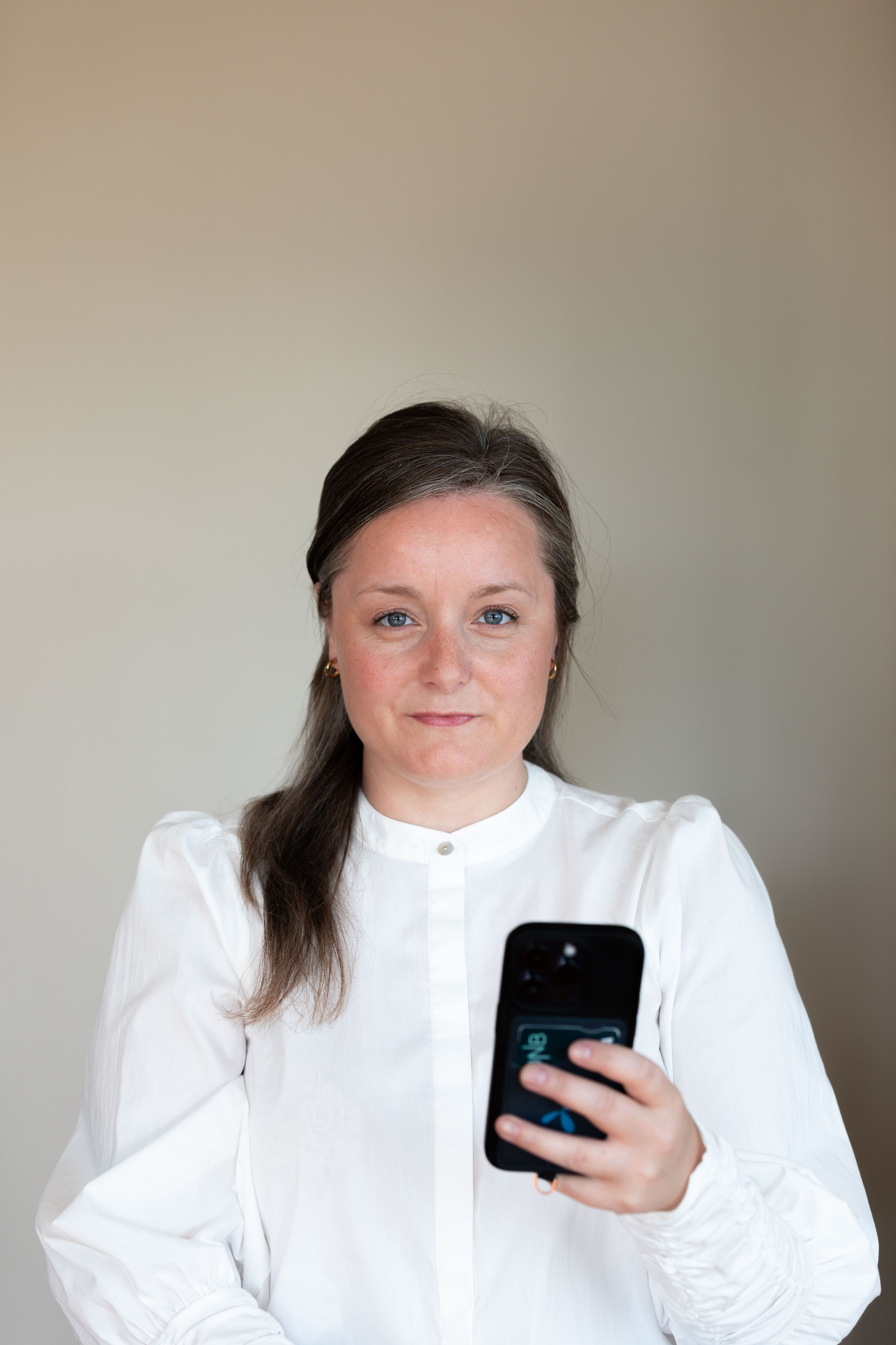 Bettina_Larsen_Headshot